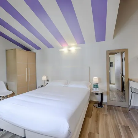 Hotiday 4* פירנצה