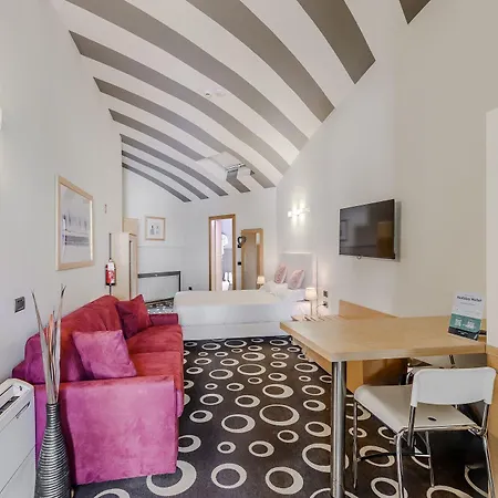 Hotel Hotiday Florença